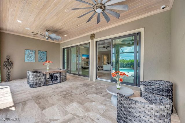 9574 Everglades DR, Naples, FL 34120