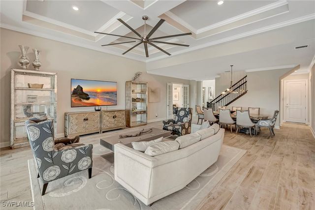 9574 Everglades DR, Naples, FL 34120