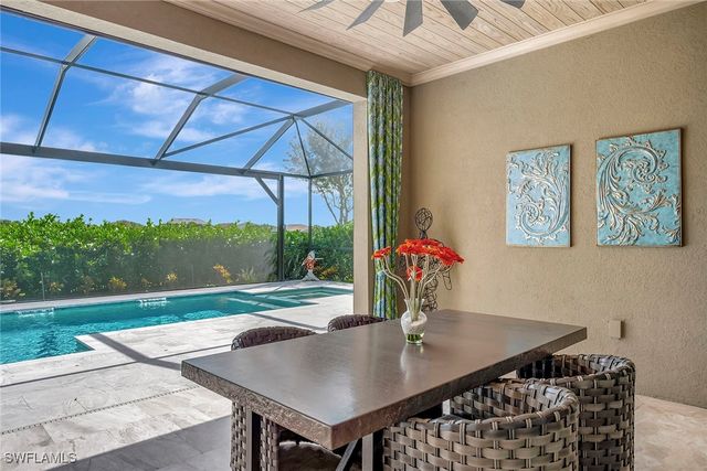 9574 Everglades DR, Naples, FL 34120