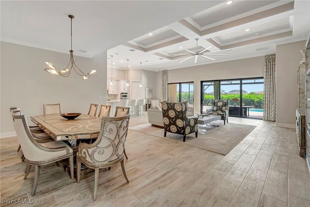 9574 Everglades DR, Naples, FL 34120