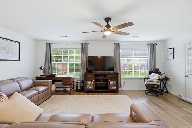 15484 Walnut Glen, Alexander, AR 72202