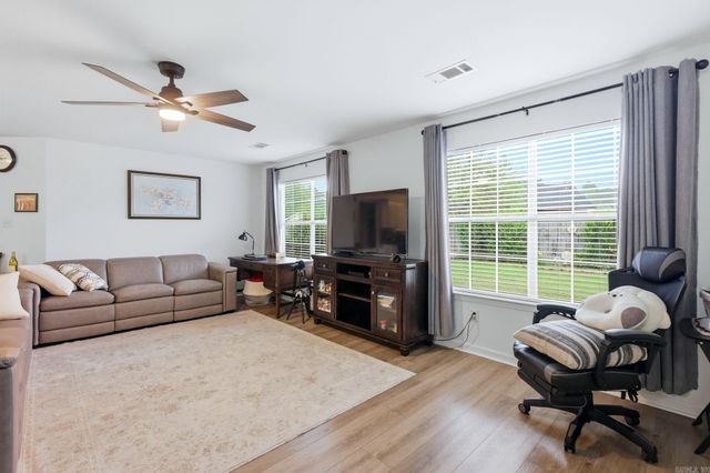 15484 Walnut Glen, Alexander, AR 72202