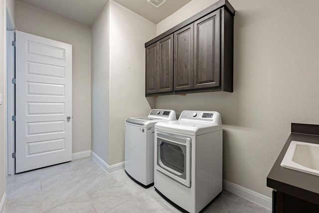 205 Barefoot Park LN, Georgetown, TX 78628