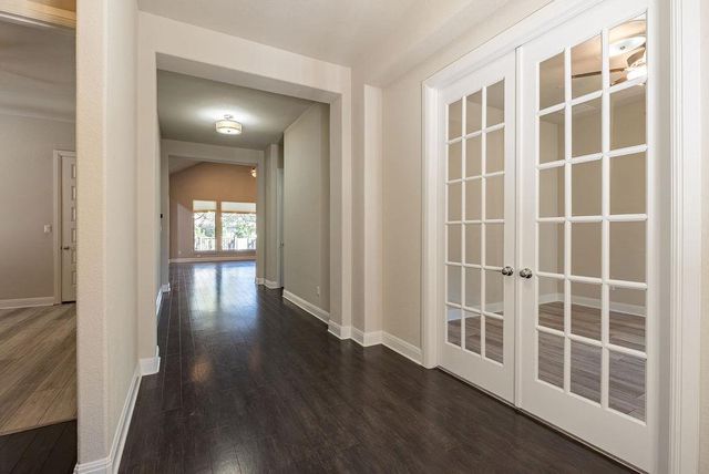 205 Barefoot Park LN, Georgetown, TX 78628