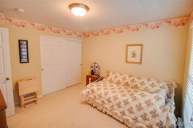 1625 Mont Vista Avenue, Godfrey, IL 62035