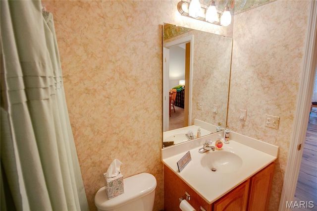 1625 Mont Vista Avenue, Godfrey, IL 62035