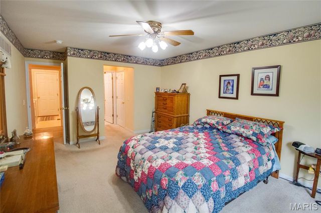 1625 Mont Vista Avenue, Godfrey, IL 62035