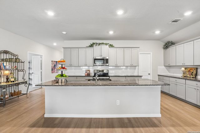 6063 BALLAST TRL, New Braunfels, TX 78132