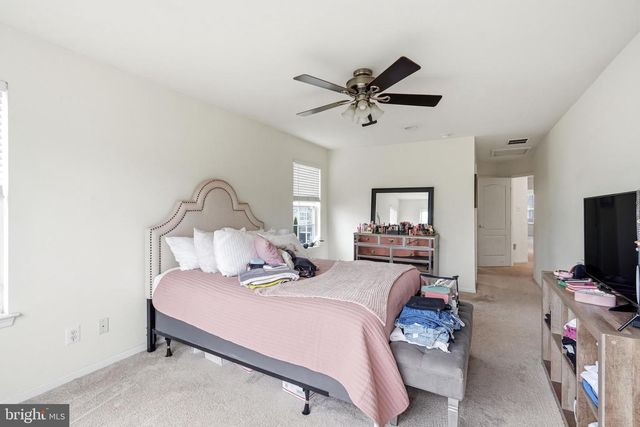 27 COMPASS CIR, Mount Laurel, NJ 08054