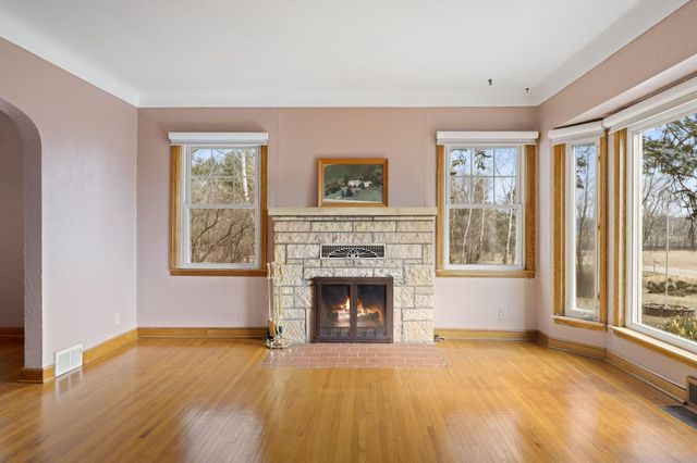 10032 Stillwater Lane N, Lake Elmo, MN 55042