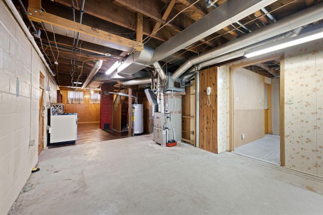 10032 Stillwater Lane N, Lake Elmo, MN 55042