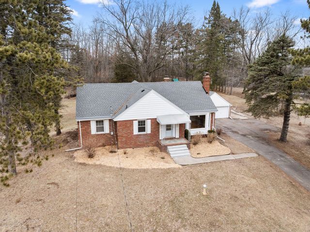 10032 Stillwater Lane N, Lake Elmo, MN 55042