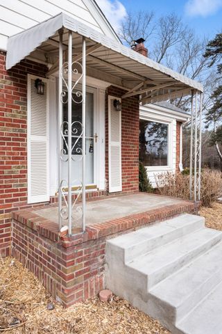 10032 Stillwater Lane N, Lake Elmo, MN 55042