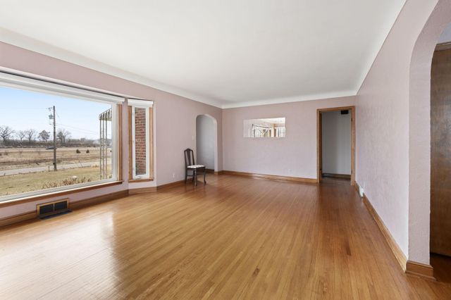 10032 Stillwater Lane N, Lake Elmo, MN 55042