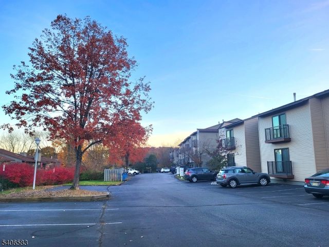 1214 Spruce Hills Dr, Glen Gardner Boro, NJ 08826