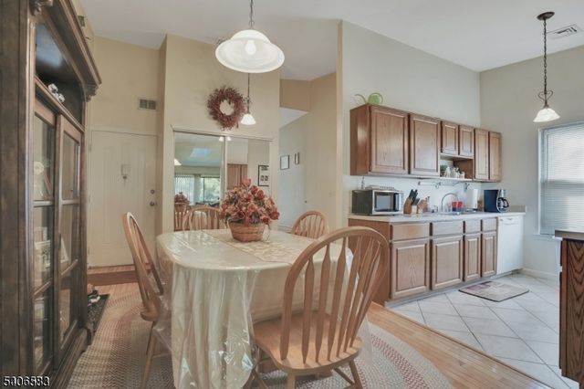 1214 Spruce Hills Dr, Glen Gardner Boro, NJ 08826