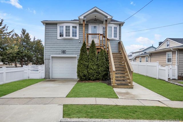 10 Fulton Street E, East Rockaway, NY 11518