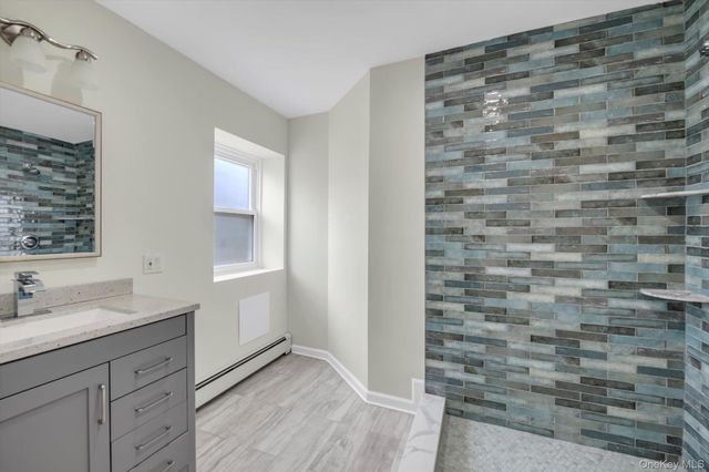 10 Fulton Street E, East Rockaway, NY 11518