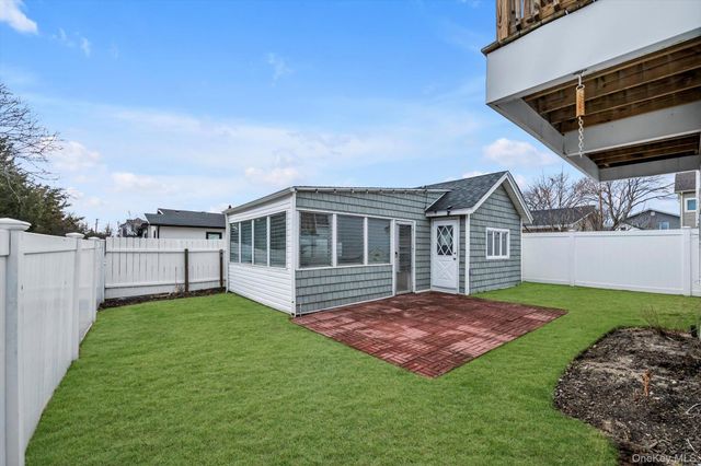 10 Fulton Street E, East Rockaway, NY 11518