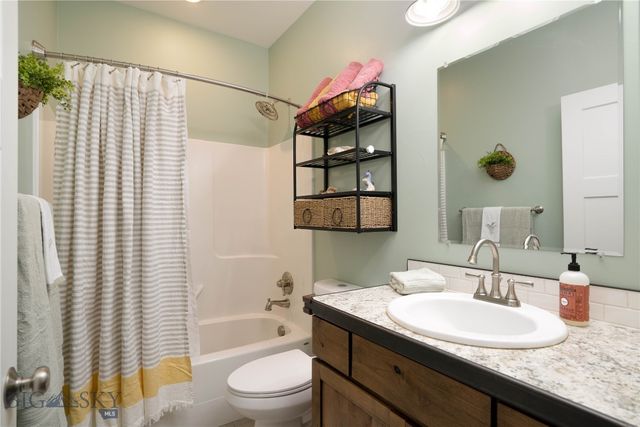 2005 Avocet Court, Belgrade, MT 59714