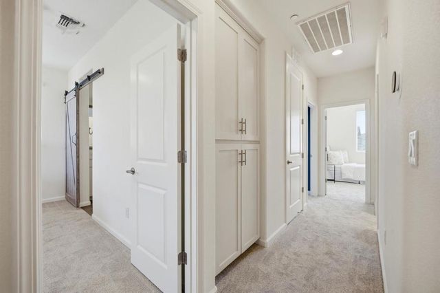 176 E Main Avenue, Morgan Hill, CA 95037