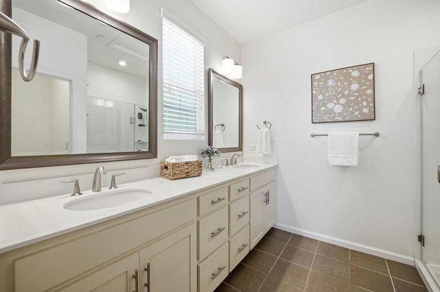 176 E Main Avenue, Morgan Hill, CA 95037