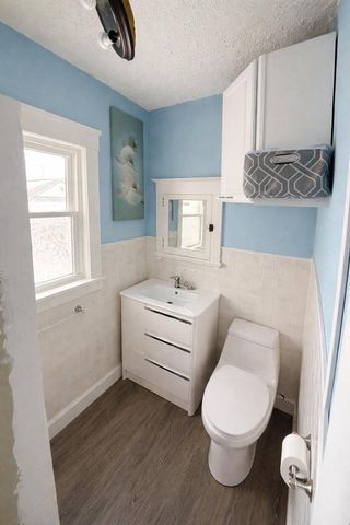 2215 W High STREET, Racine, WI 53404