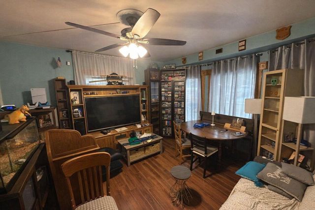 2215 W High STREET, Racine, WI 53404