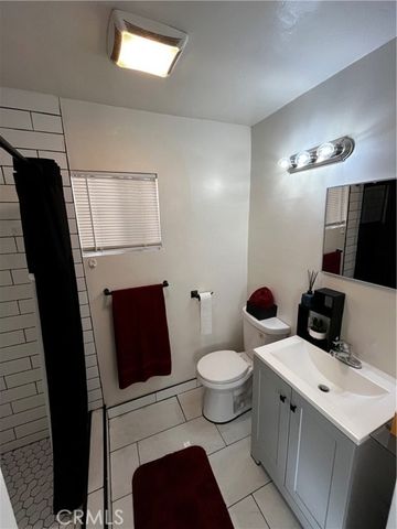 4518 S Normandie Avenue, Los Angeles, CA 90037