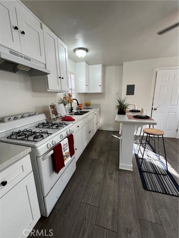 4518 S Normandie Avenue, Los Angeles, CA 90037