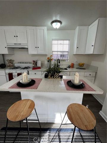 4518 S Normandie Avenue, Los Angeles, CA 90037