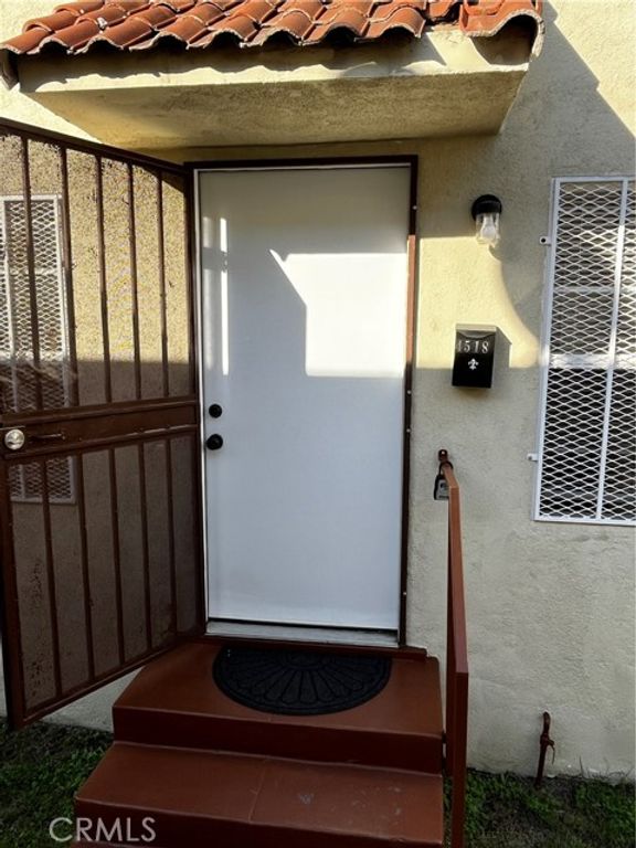 4518 S Normandie Avenue, Los Angeles, CA 90037