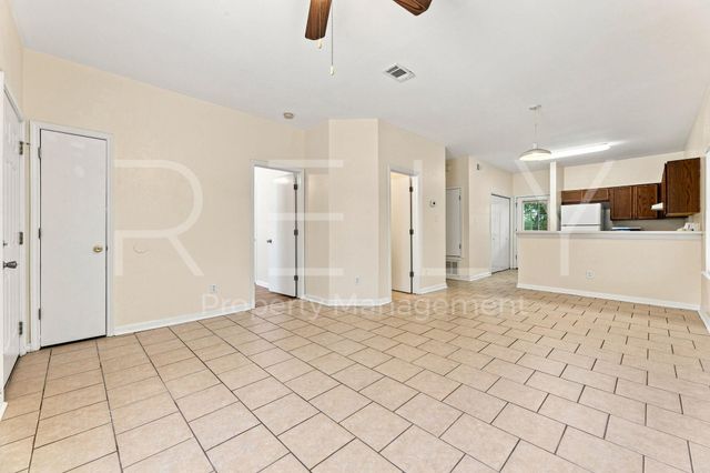 2908 Whisper Oaks Ln B, Georgetown, TX 78628