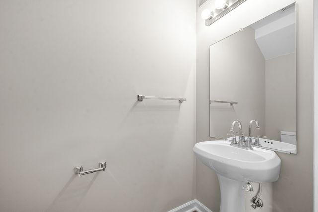 125 Coyote Ct Apt 5, Clarksville, TN 37043