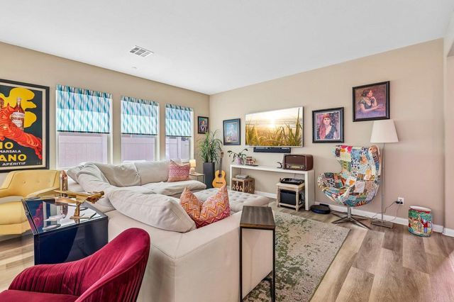 2911 Eldenberry Street, Escondido, CA 92029