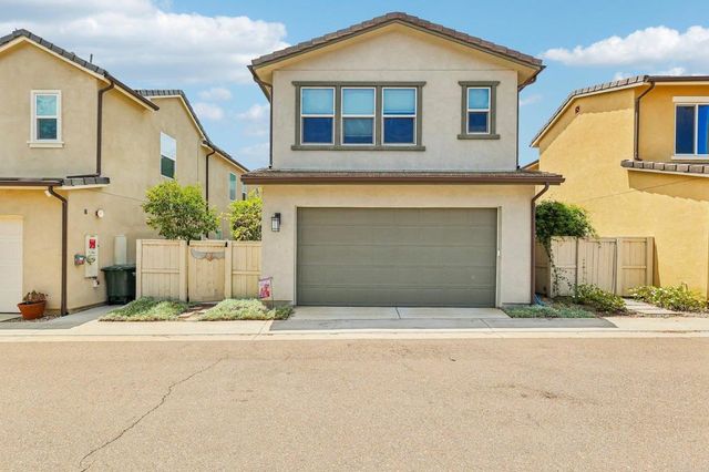 2911 Eldenberry Street, Escondido, CA 92029