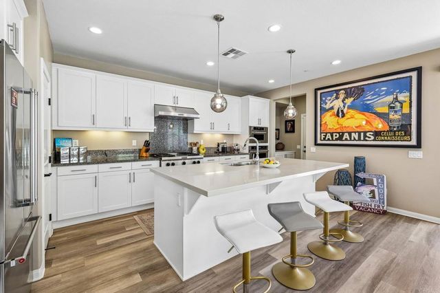 2911 Eldenberry Street, Escondido, CA 92029