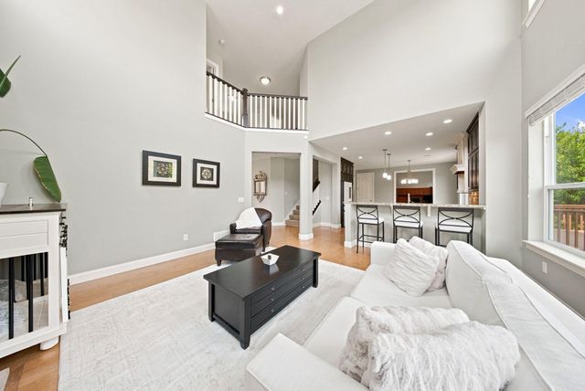 3613 Windmill Curve, Woodbury, MN 55129