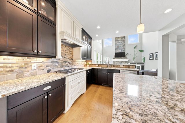 3613 Windmill Curve, Woodbury, MN 55129