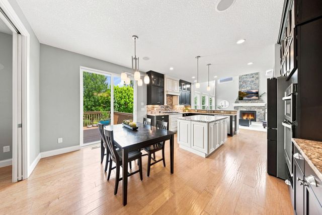 3613 Windmill Curve, Woodbury, MN 55129