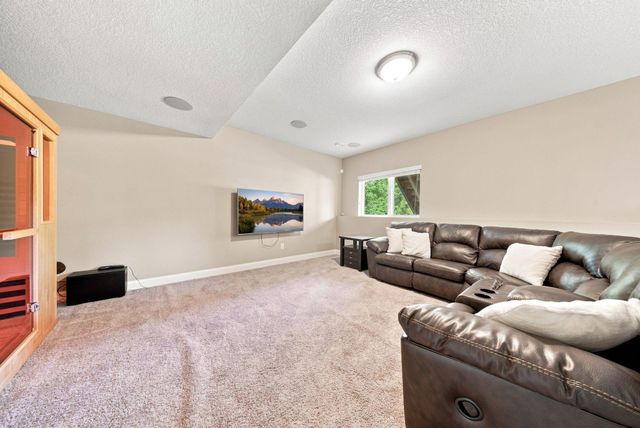 3613 Windmill Curve, Woodbury, MN 55129