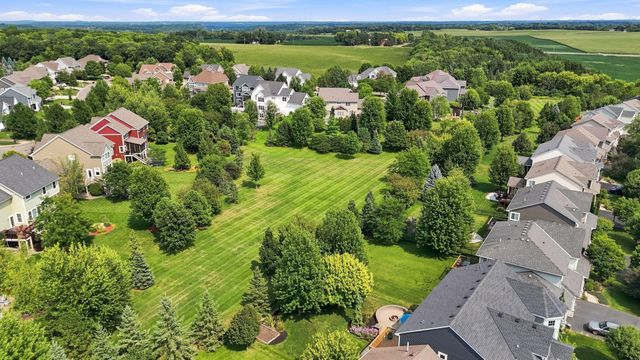 3613 Windmill Curve, Woodbury, MN 55129
