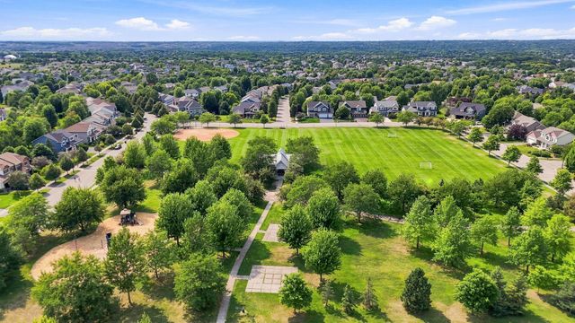 3613 Windmill Curve, Woodbury, MN 55129