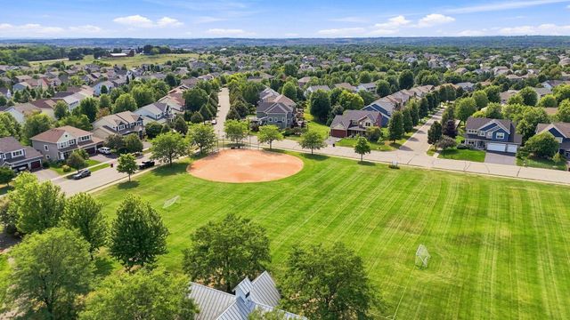 3613 Windmill Curve, Woodbury, MN 55129