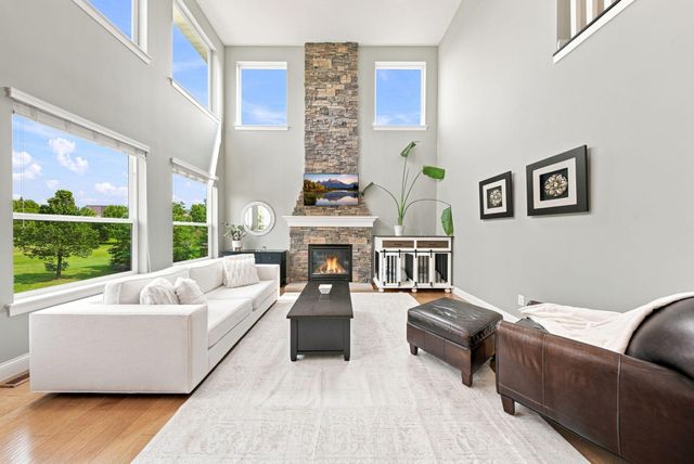 3613 Windmill Curve, Woodbury, MN 55129