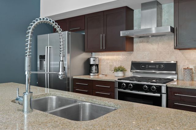 1600 Barton Springs RD 2108, Austin, TX 78704