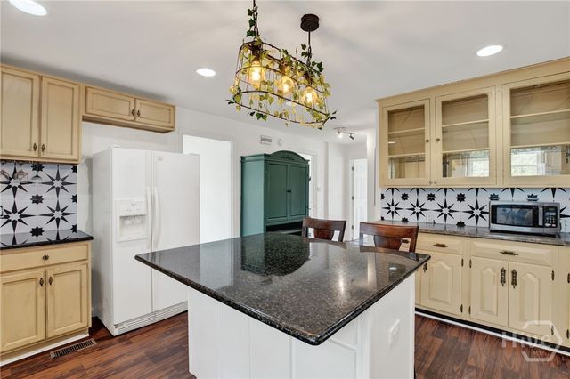 900 Garrison Street, Pembroke, GA 31321