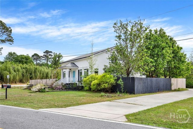 900 Garrison Street, Pembroke, GA 31321
