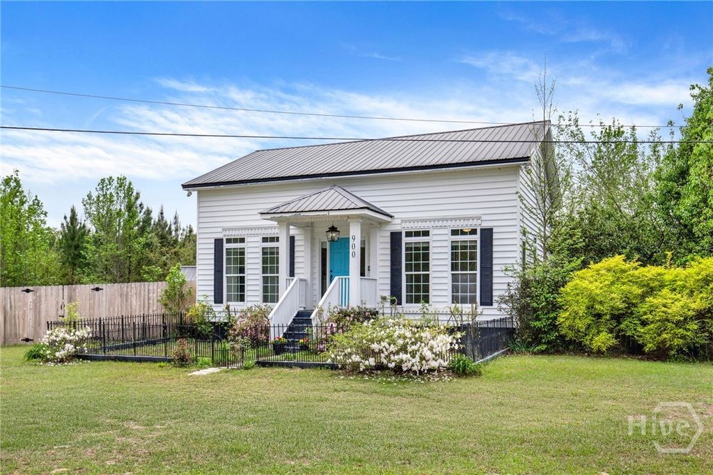 900 Garrison Street, Pembroke, GA 31321