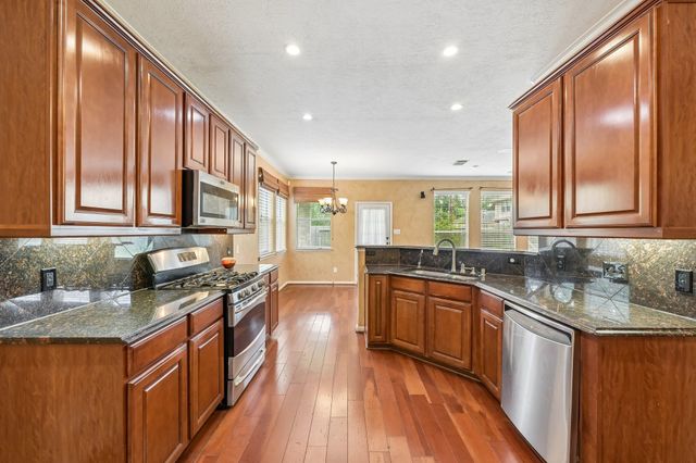 11303 English Rose Trail, Missouri City, TX 77459